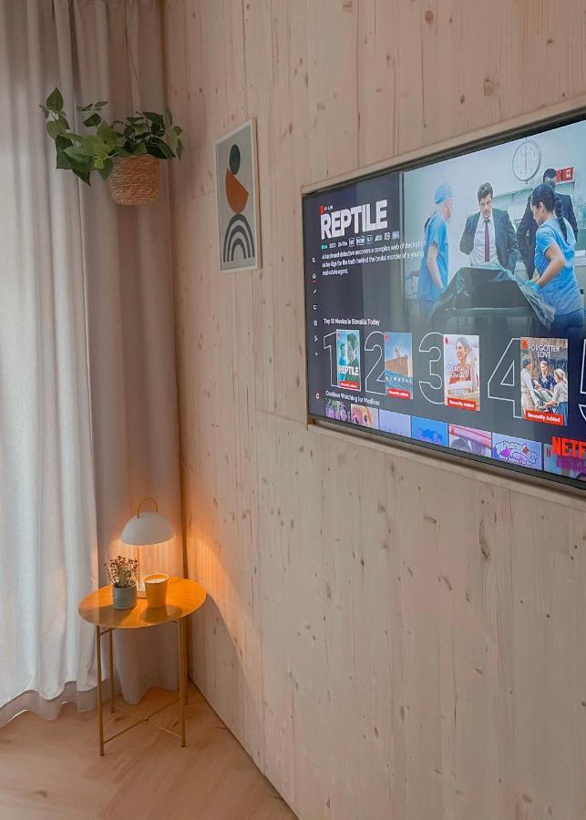 Noda - Nordic Design Apartment With Terrace Liptovský Mikuláš エクステリア 写真